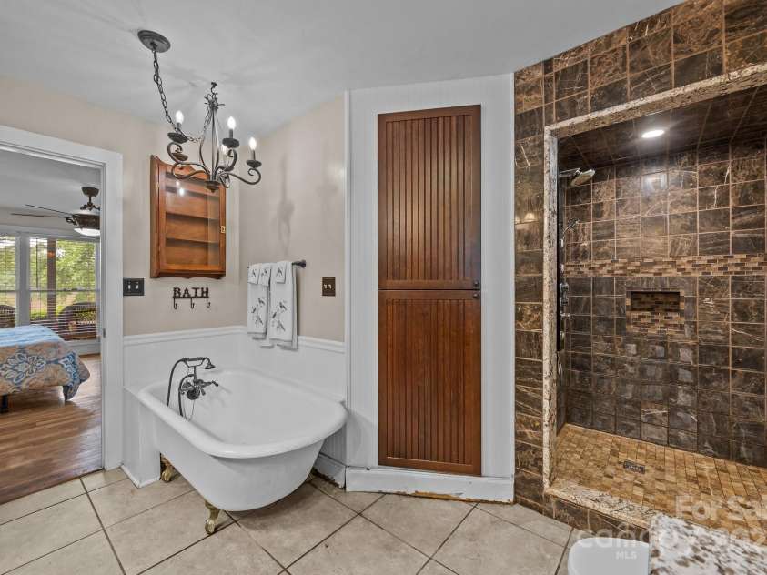 1433 Kern Carlton Road, Salisbury, NC 28146.  MLS# CAR4263758, YatesRealty ID 20307. Primary Bath