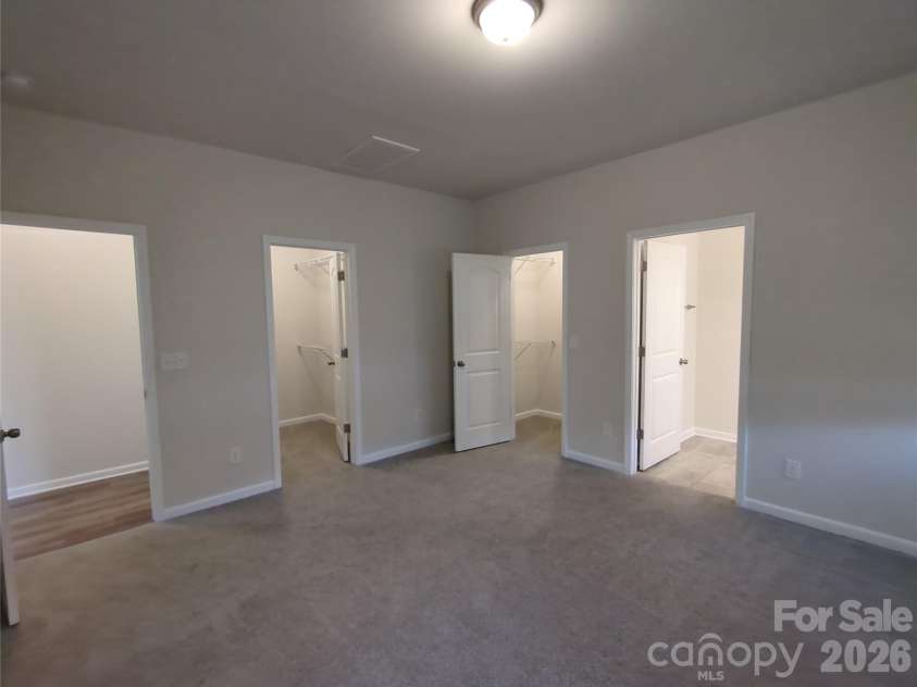 3206 Cheyney Park Drive, Charlotte, NC 28269.  MLS# CAR4378473, YatesRealty ID 20307. 