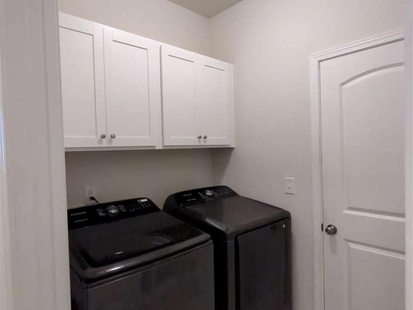 3206 Cheyney Park Drive, Charlotte, NC 28269.  MLS# CAR4378473, YatesRealty ID 20307. 