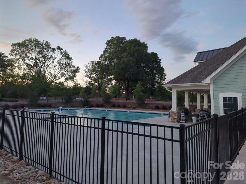 3206 Cheyney Park Drive, Charlotte, NC 28269.  MLS# CAR4378473, YatesRealty ID 20307. 