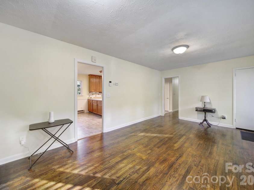 3987 Taxahaw Road, Lancaster, SC 29720.  MLS# CAR4380204, YatesRealty ID 20311. 