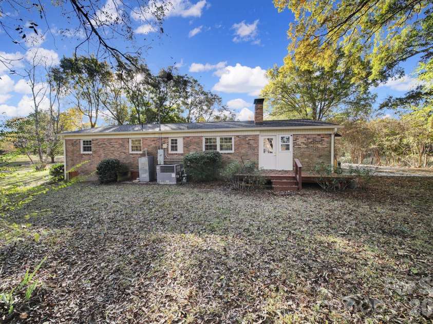 3987 Taxahaw Road, Lancaster, SC 29720.  MLS# CAR4380204, YatesRealty ID 20311. 