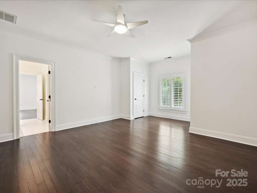 4300 Cameron Oaks Drive, Charlotte, NC 28211.  MLS# CAR4266983, YatesRealty ID 20312. Bedroom