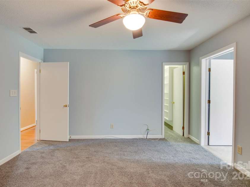 904 Sunbeam Drive, Lincolnton, NC 28092.  MLS# CAR4243214, YatesRealty ID 20313. 