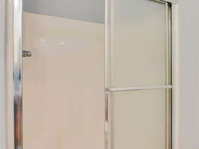 904 Sunbeam Drive, Lincolnton, NC 28092.  MLS# CAR4243214, YatesRealty ID 20313. 