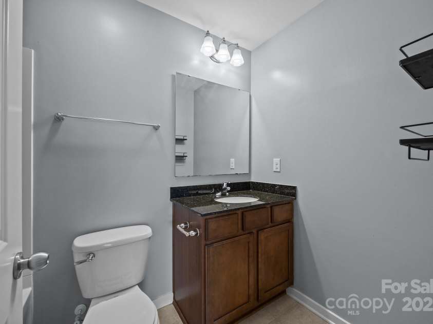 303 Landis Oak Way, Landis, NC 28088.  MLS# CAR4246908, YatesRealty ID 20314. 