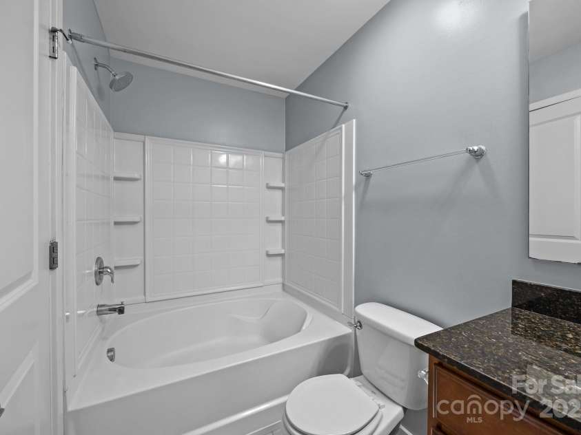 303 Landis Oak Way, Landis, NC 28088.  MLS# CAR4246908, YatesRealty ID 20314. 