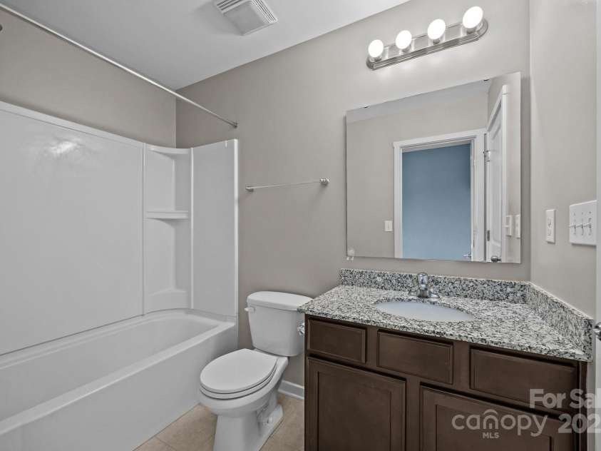 303 Landis Oak Way, Landis, NC 28088.  MLS# CAR4246908, YatesRealty ID 20314. 