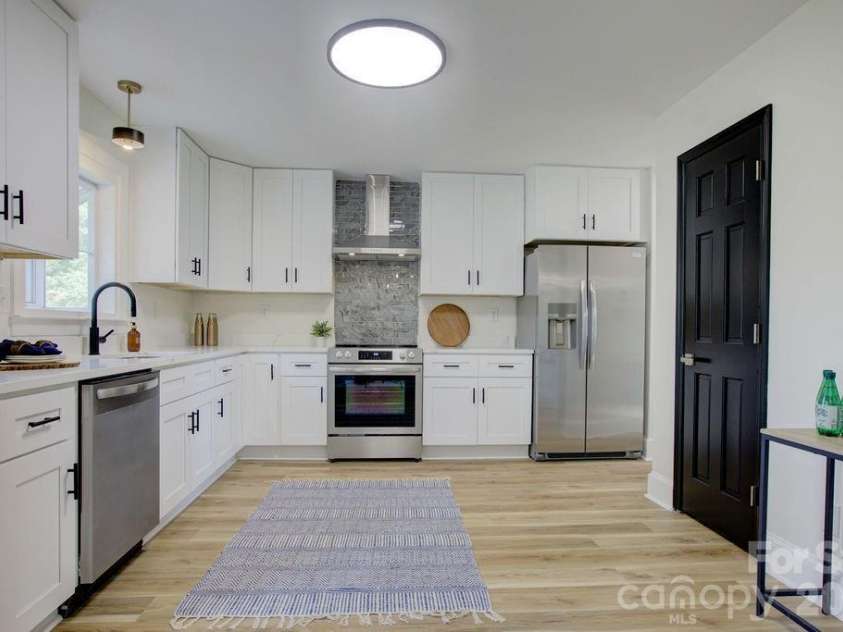 5900 Oakwielde Court, Mint Hill, NC 28227.  MLS# CAR4329157, YatesRealty ID 20315. 