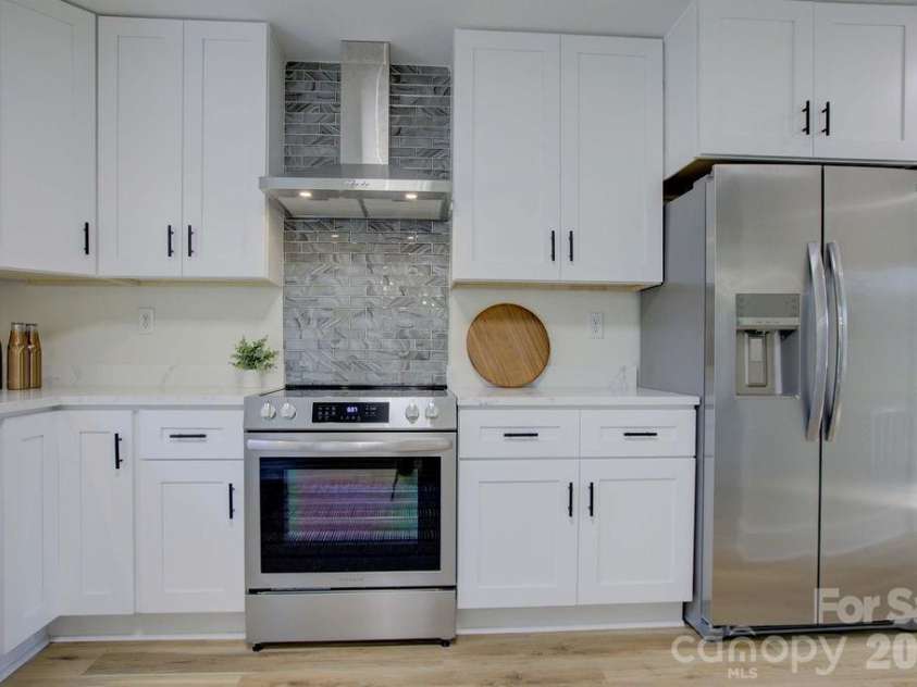 5900 Oakwielde Court, Mint Hill, NC 28227.  MLS# CAR4329157, YatesRealty ID 20315. 
