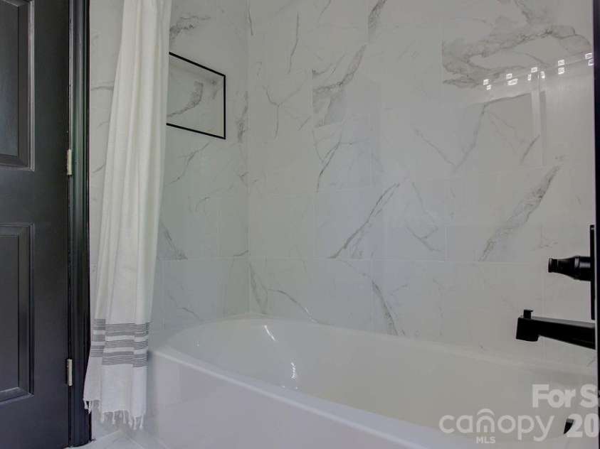 5900 Oakwielde Court, Mint Hill, NC 28227.  MLS# CAR4329157, YatesRealty ID 20315. 