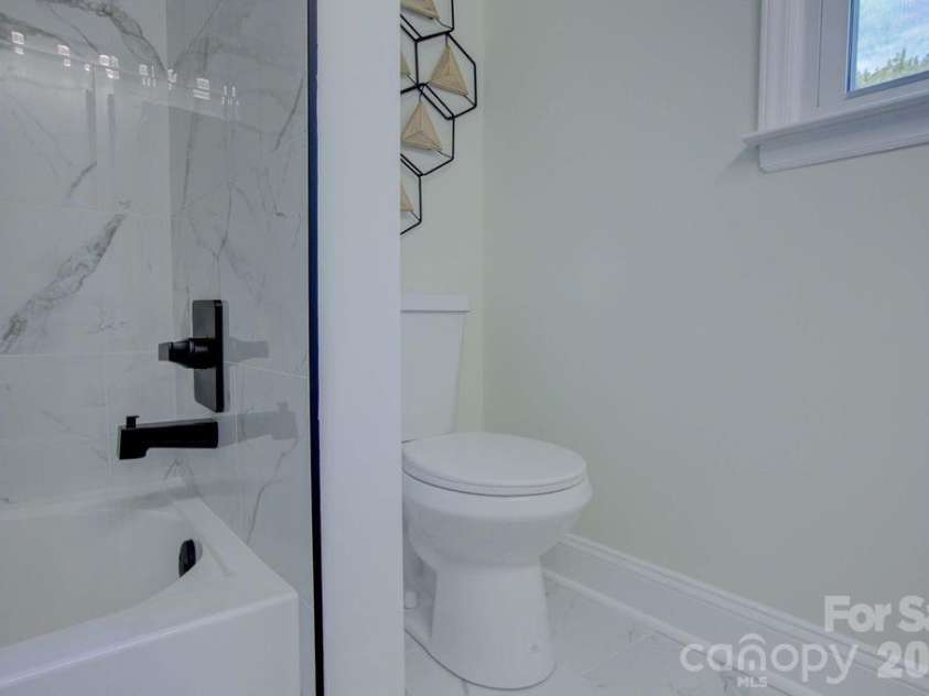 5900 Oakwielde Court, Mint Hill, NC 28227.  MLS# CAR4329157, YatesRealty ID 20315. 