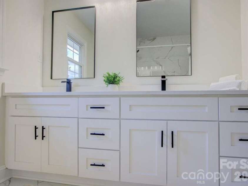 5900 Oakwielde Court, Mint Hill, NC 28227.  MLS# CAR4329157, YatesRealty ID 20315. 