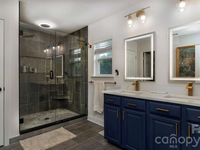 6934 Evanton Loch Road, Charlotte, NC 28278.  MLS# CAR4363094, YatesRealty ID 20316. 