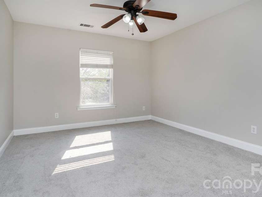 6934 Evanton Loch Road, Charlotte, NC 28278.  MLS# CAR4363094, YatesRealty ID 20316. 