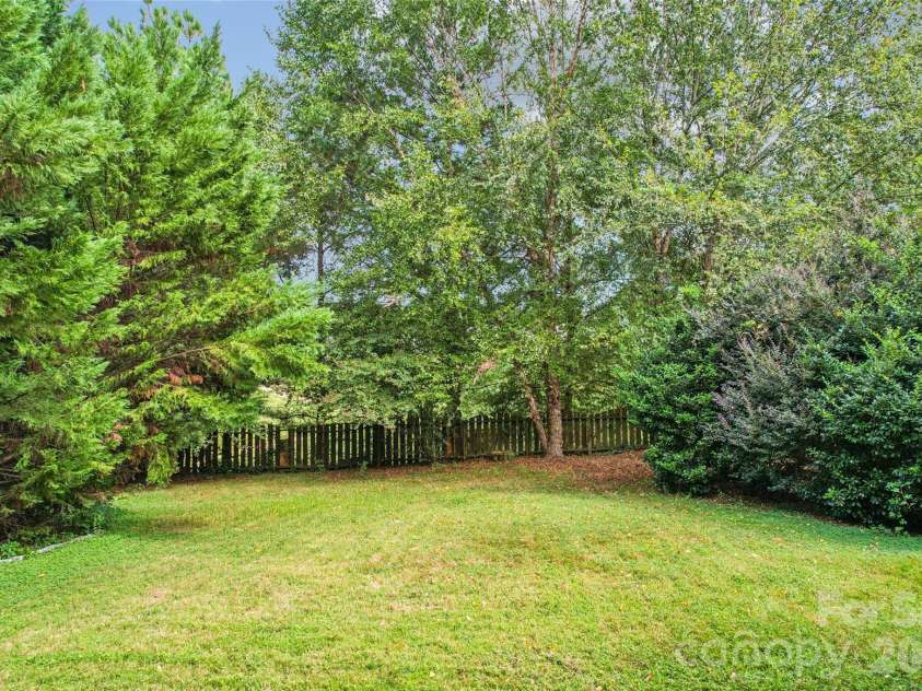 6934 Evanton Loch Road, Charlotte, NC 28278.  MLS# CAR4423258, YatesRealty ID 20316. Perfect for gatherings with privacy..