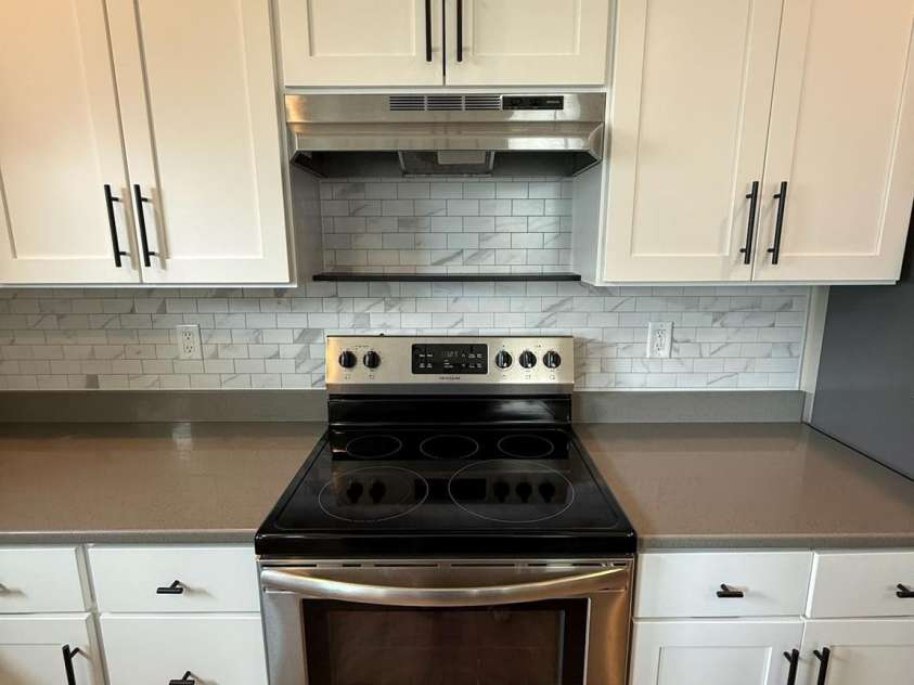 526 Cardwell Lane, Fletcher, NC 28732.  MLS# CAR4337428, YatesRealty ID 20317. 