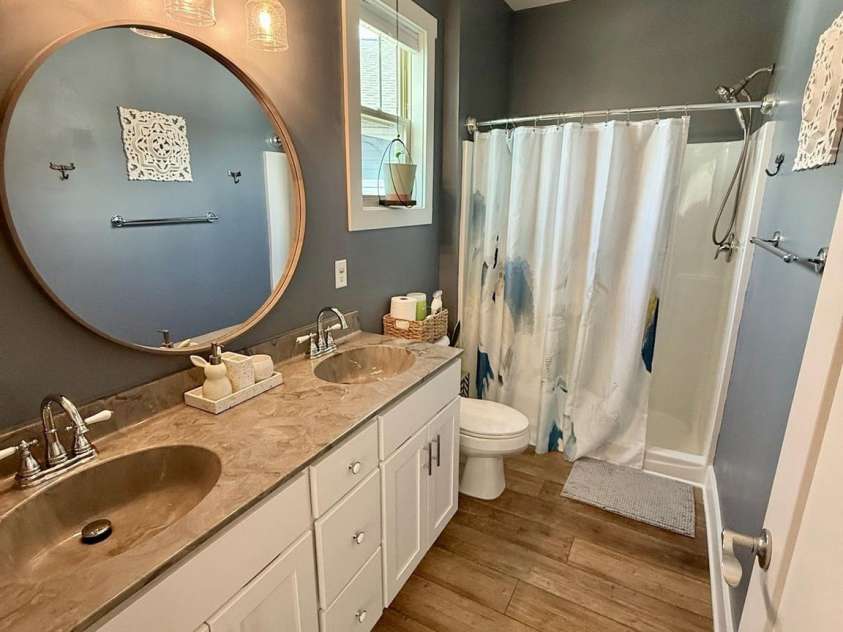 526 Cardwell Lane, Fletcher, NC 28732.  MLS# CAR4337428, YatesRealty ID 20317. 