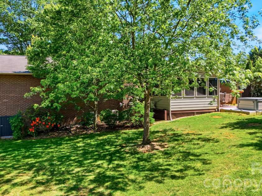513 Bost Road, Morganton, NC 28655.  MLS# CAR4371426, YatesRealty ID 20318. 