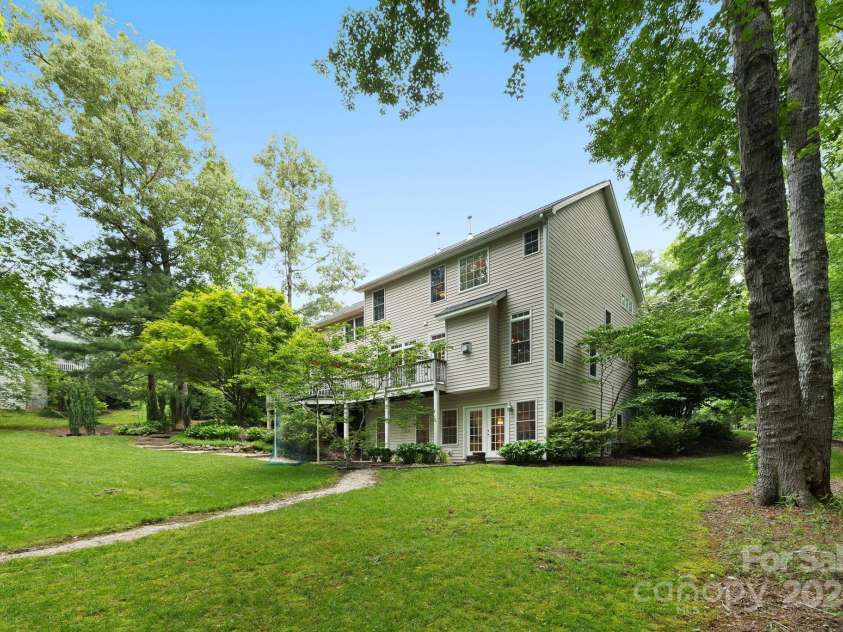 226 Duncan Estate Drive, Fletcher, NC 28732.  MLS# CAR4259177, YatesRealty ID 20319. 