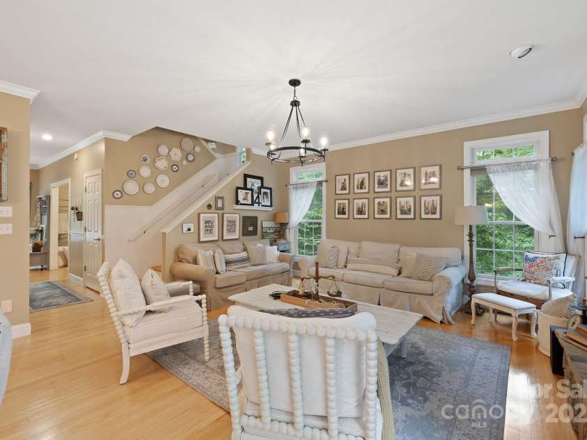 226 Duncan Estate Drive, Fletcher, NC 28732.  MLS# CAR4259177, YatesRealty ID 20319. 