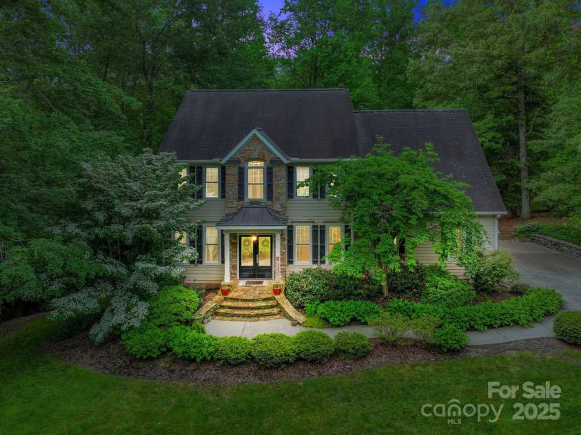 226 Duncan Estate Drive, Fletcher, NC 28732.  MLS# CAR4259177, YatesRealty ID 20319. 
