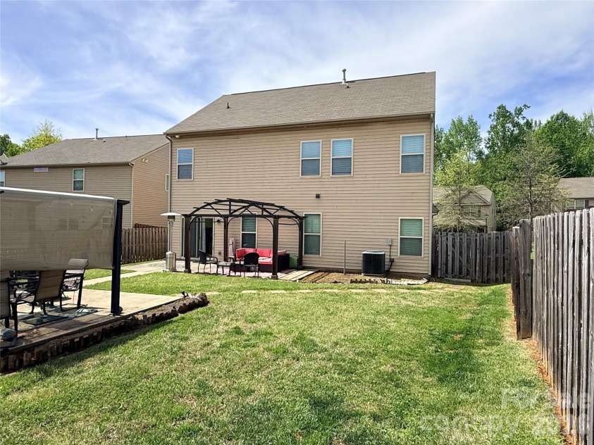 7910 Sweet Grove Court, Charlotte, NC 28269.  MLS# CAR4331516, YatesRealty ID 20319. Fully fenced