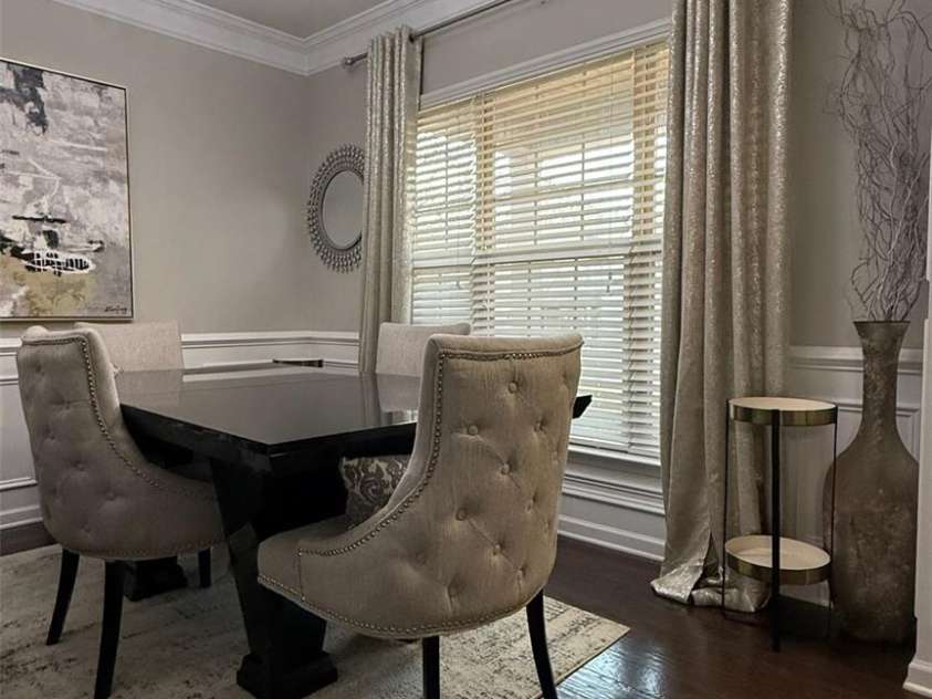 7910 Sweet Grove Court, Charlotte, NC 28269.  MLS# CAR4331516, YatesRealty ID 20319. Sunlit Bonus Room