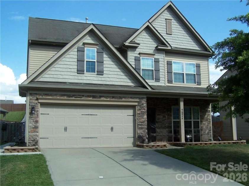 7910 Sweet Grove Court, Charlotte, NC 28269.  MLS# CAR4331516, YatesRealty ID 20319. Welcome to 7910 Sweet Grove Ct