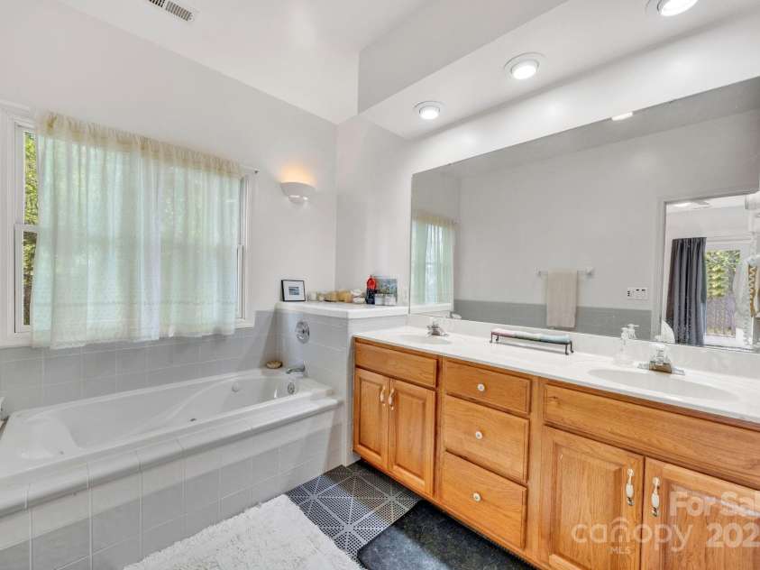 1412 Valmont Drive, Hendersonville, NC 28791.  MLS# CAR4258436, YatesRealty ID 2032. 