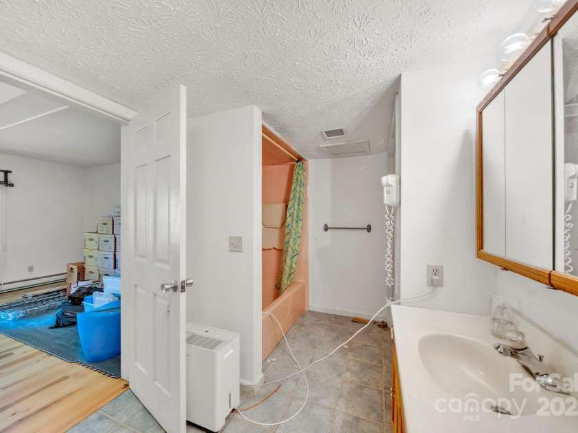 1412 Valmont Drive, Hendersonville, NC 28791.  MLS# CAR4258436, YatesRealty ID 2032. 