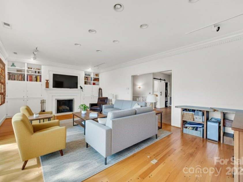 1412 Valmont Drive, Hendersonville, NC 28791.  MLS# CAR4258436, YatesRealty ID 2032. Virtually staged