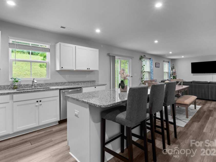 703 Pointe Andrews Drive, Concord, NC 28025.  MLS# CAR4256892, YatesRealty ID 20320. 