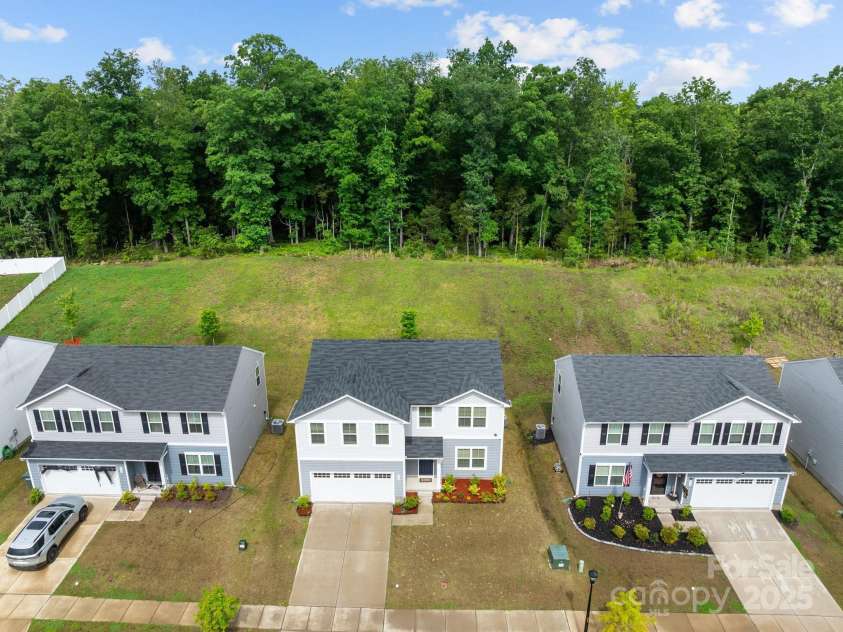 703 Pointe Andrews Drive, Concord, NC 28025.  MLS# CAR4256892, YatesRealty ID 20320. 
