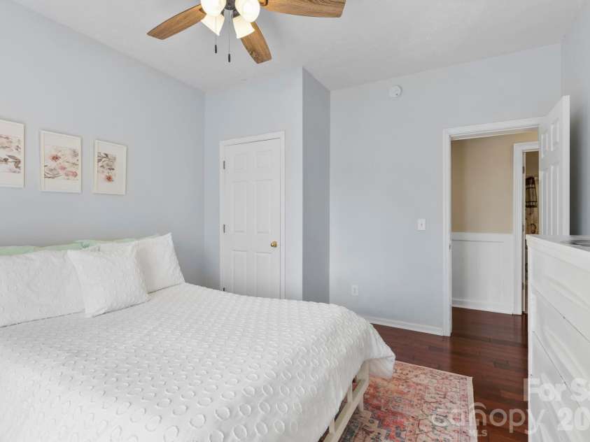 10 Eagle Drive, Hendersonville, NC 28792.  MLS# CAR4365502, YatesRealty ID 20321. Bedroom #2