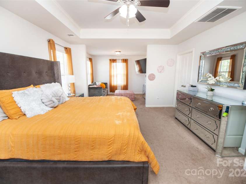 660 Highgarden Lane, Boiling Springs, SC 29316.  MLS# CAR4270781, YatesRealty ID 20321. 