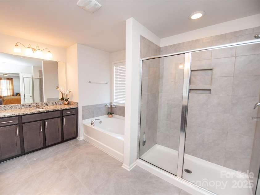 660 Highgarden Lane, Boiling Springs, SC 29316.  MLS# CAR4270781, YatesRealty ID 20321. 