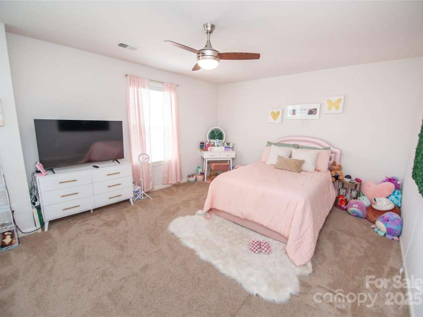 660 Highgarden Lane, Boiling Springs, SC 29316.  MLS# CAR4270781, YatesRealty ID 20321. 