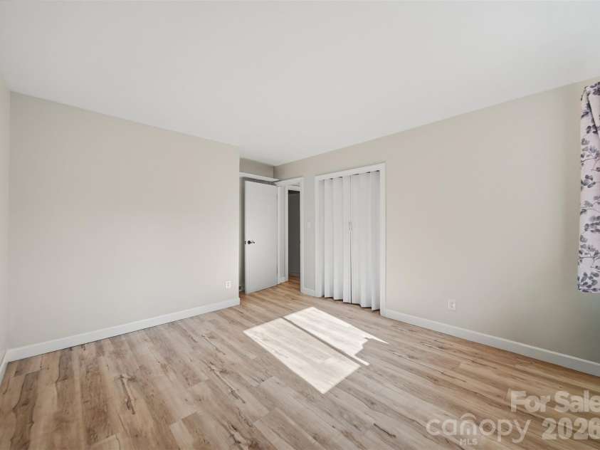 1108 Delwood Drive, Lenoir, NC 28645.  MLS# CAR4377614, YatesRealty ID 20322. 