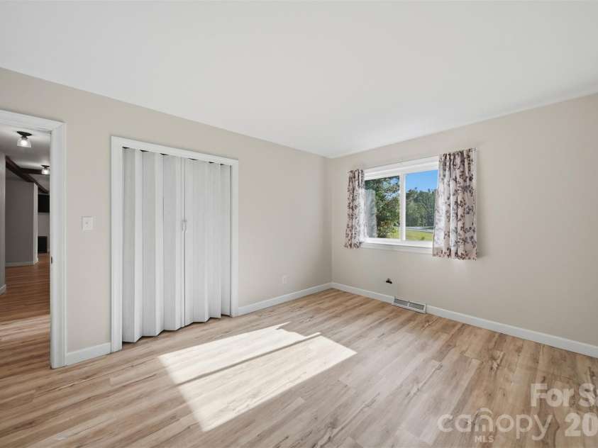 1108 Delwood Drive, Lenoir, NC 28645.  MLS# CAR4377614, YatesRealty ID 20322. 