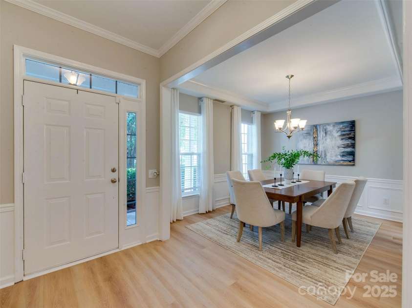 9607 Kestral Ridge Drive, Charlotte, NC 28269.  MLS# CAR4237682, YatesRealty ID 20323. 