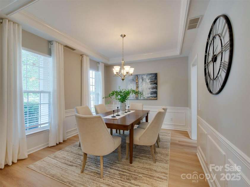 9607 Kestral Ridge Drive, Charlotte, NC 28269.  MLS# CAR4237682, YatesRealty ID 20323. 