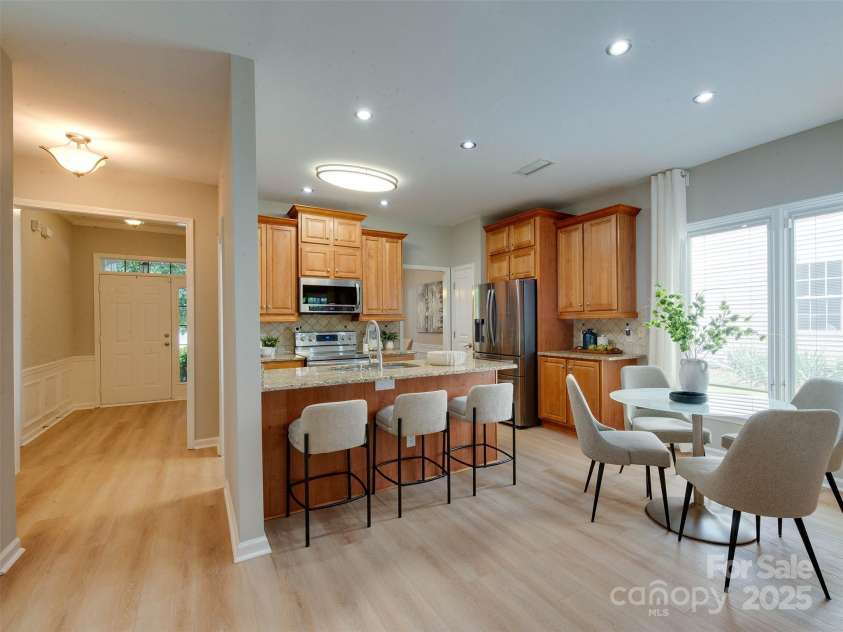 9607 Kestral Ridge Drive, Charlotte, NC 28269.  MLS# CAR4237682, YatesRealty ID 20323. 