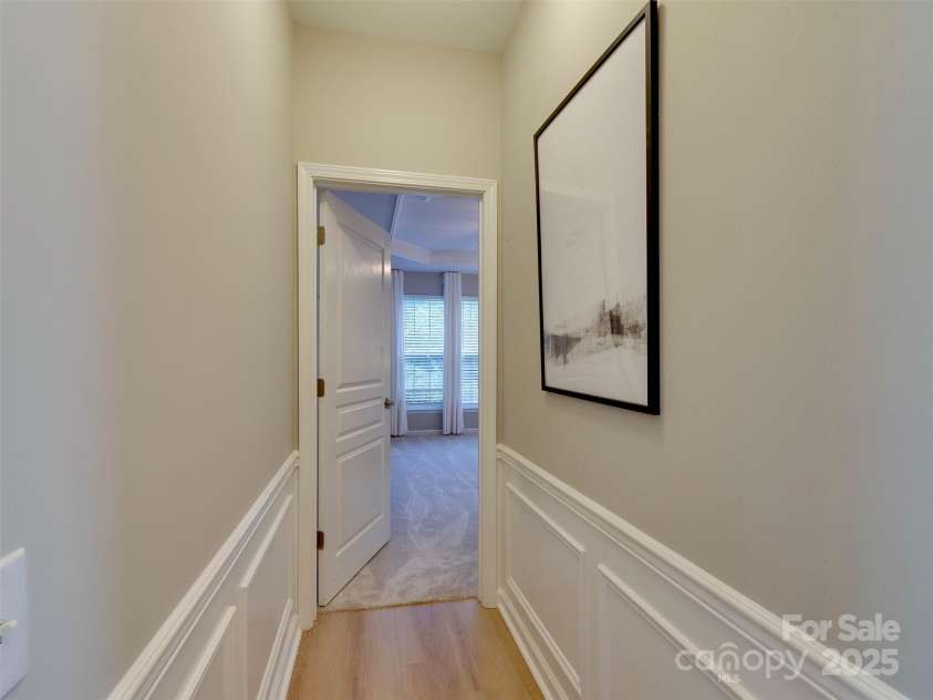 9607 Kestral Ridge Drive, Charlotte, NC 28269.  MLS# CAR4237682, YatesRealty ID 20323. 