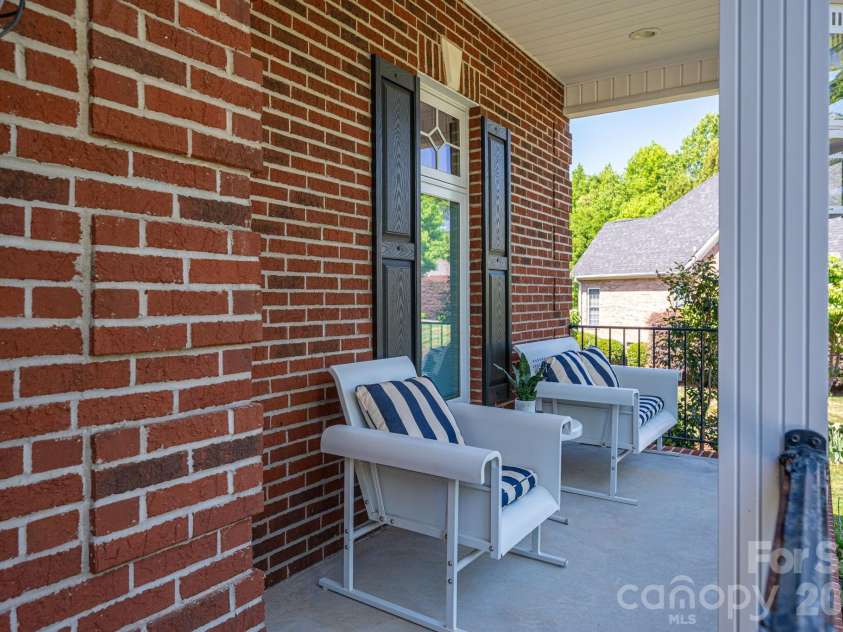 5029 Graystone Estates Drive, Belmont, NC 28012.  MLS# CAR4374658, YatesRealty ID 20325. 