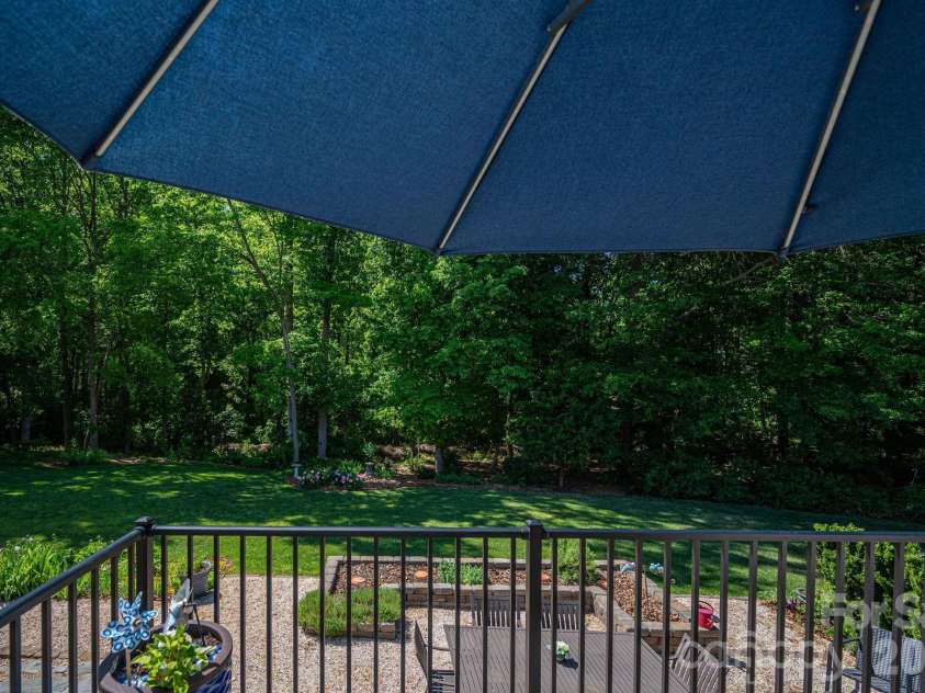 5029 Graystone Estates Drive, Belmont, NC 28012.  MLS# CAR4374658, YatesRealty ID 20325. 