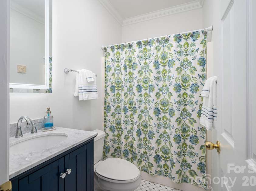 5029 Graystone Estates Drive, Belmont, NC 28012.  MLS# CAR4374658, YatesRealty ID 20325. 