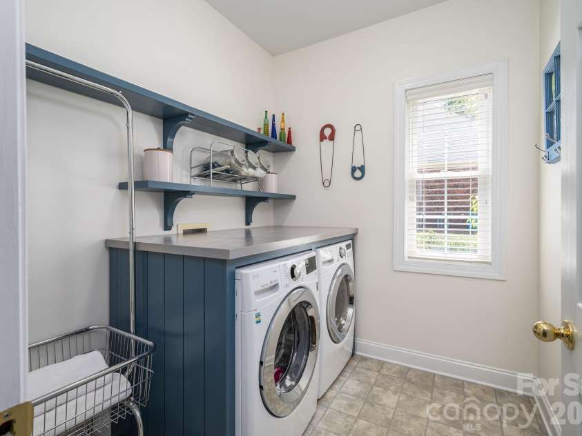 5029 Graystone Estates Drive, Belmont, NC 28012.  MLS# CAR4374658, YatesRealty ID 20325. 