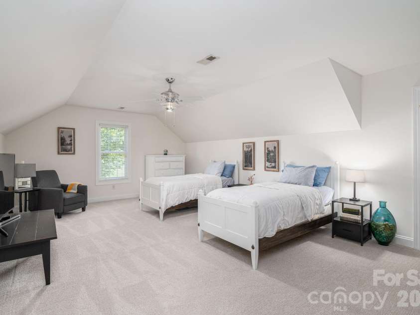 5029 Graystone Estates Drive, Belmont, NC 28012.  MLS# CAR4374658, YatesRealty ID 20325. 