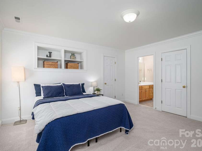 5029 Graystone Estates Drive, Belmont, NC 28012.  MLS# CAR4374658, YatesRealty ID 20325. 